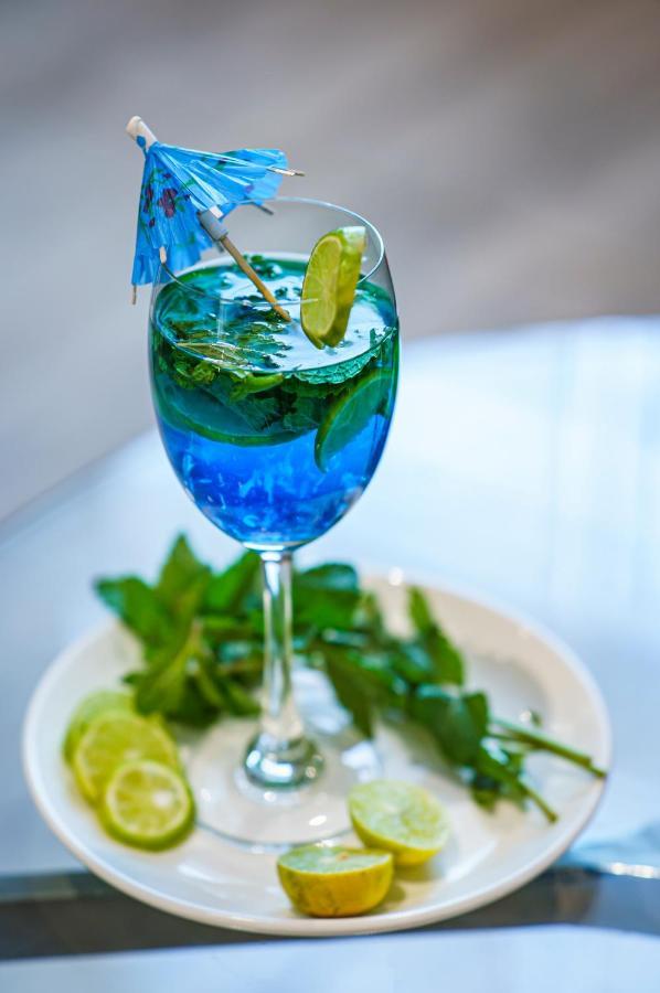 新德里卡斯皮亚沙里玛尔巴格酒店 外观 照片
